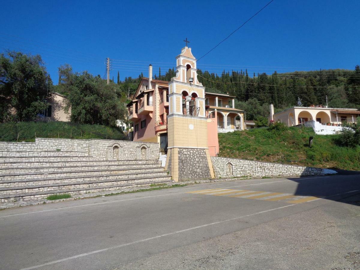 Harry'S Retreat Klimatia Exterior foto