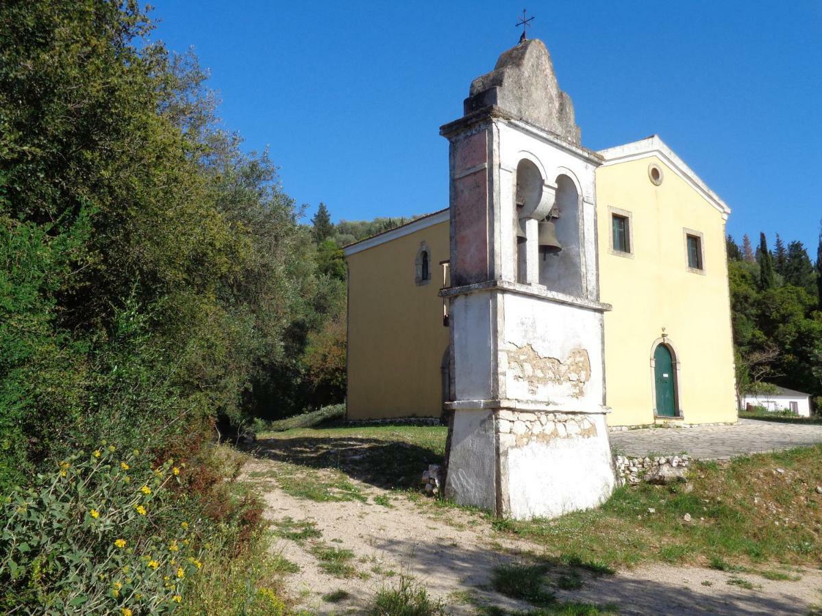 Harry'S Retreat Klimatia Exterior foto